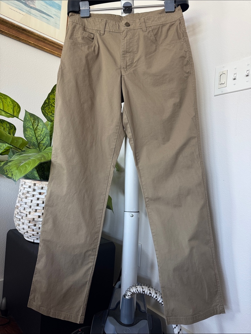 Columbia Men’s Khaki Pants Sz 32 Green
